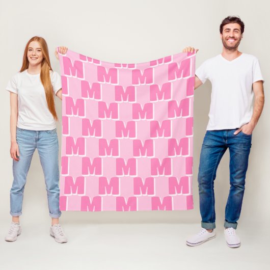 Trendy Roze Gepersonaliseerde Initiaal Fleece Deken (In situ)