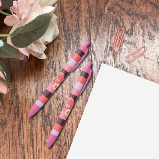 Trendy Roze Hues Stripes met Daisy Monogram Pen