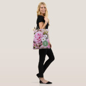 Trendy Roze Rose Floral Monogram Design Tote Bag (Op model)