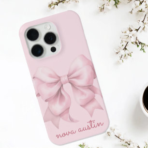 Trendy Roze Strik Met Naam Monogram iPhone 15 Pro Case