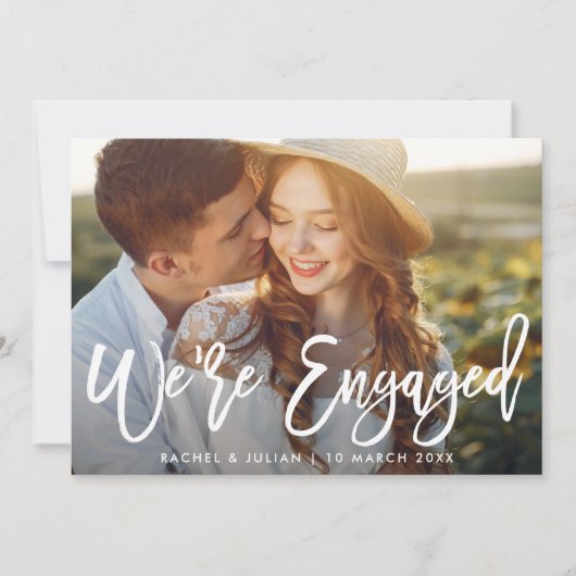 Trendy rustieke script verlovingsfeest kaart (Voorkant)