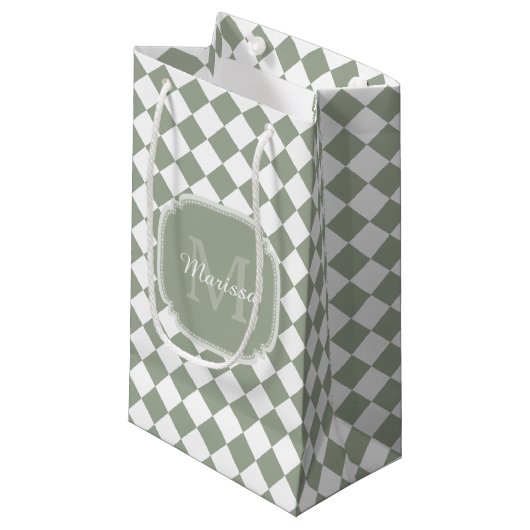 Trendy Sage Green Checked Monogrammed Name Klein Cadeauzakje (Voorkant Gekanteld)