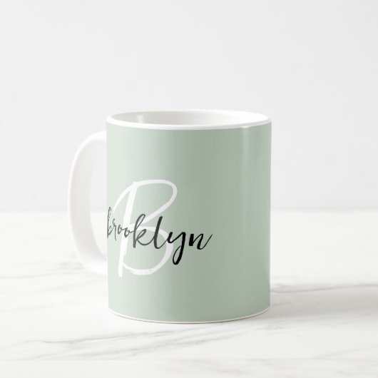Trendy Sage Groen Zwart Wit Script Monogram Koffiemok (Voorkant links)