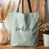 Trendy Sage Groen Zwart Wit Script Monogram Tote Bag
