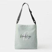 Trendy saliegroen zwart wit script monogram crossbody tas (Achterkant)