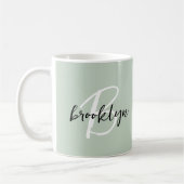 Trendy saliegroen zwart wit script monogram  koffiemok (Links)