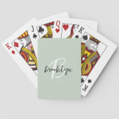 Trendy saliegroen zwart wit script monogram pokerkaarten (Achterkant)