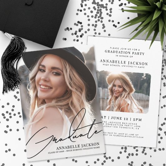Trendy Script Graduate Eenvoudige Foto Afstuderen Kaart