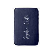 Trendy Script Moderne Aangepaste Handtekening Naam Badmat (Voorkant Verticaal)