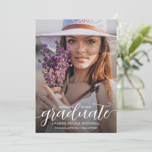 Trendy Script Overlay Afstuderen Aankondiging (Staand voorkant)