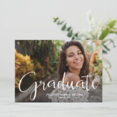 Trendy Script Photo Afstuderen Aankondiging (Staand voorkant)