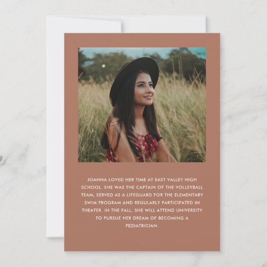 Trendy Script Two Photo Afstuderen Kaart (Achterkant)