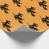 Trendy Spooky Halloween Witch Flying Cadeaupapier (Hoek)
