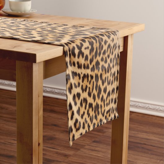 trendy stijlvolle mode leopard print medium tafelloper (Voorbeeld)