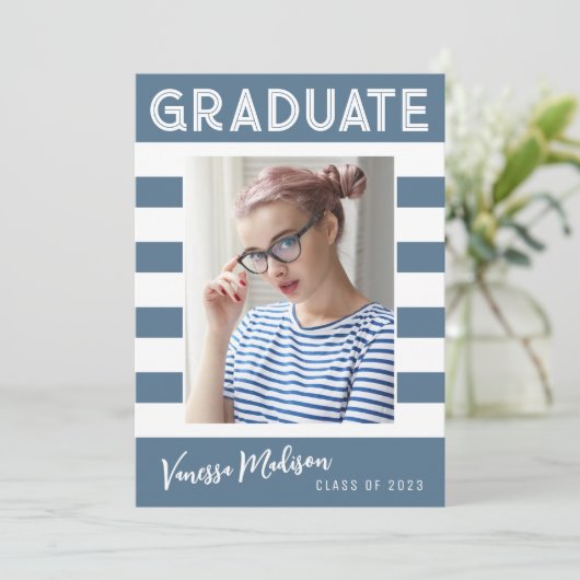 Trendy Stripes Simple Retro Afstuderen Foto Blue Aankondiging (Staand voorkant)