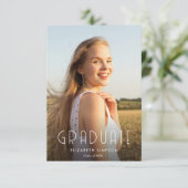 Trendy tekst Modern afstuderen Aankondiging (Staand voorkant)