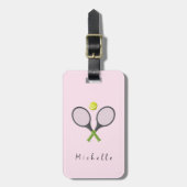 Trendy tennisracket en bal gepersonaliseerd roze bagagelabel (Voorkant verticaal)