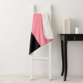 Trendy twee kleuren | Naam | Zwart en zalmroze Sherpa Deken (In situ)