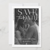 Trendy Typografie Overlay Tekst Foto Bruiloft Save The Date (Voorkant)