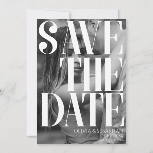 Trendy Typografie Overlay Tekst Foto Bruiloft Save The Date (Voorkant)