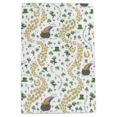 Trendy White Luck & Joy St Patricks Day Whimsical Medium Cadeauzakje (Voorkant)