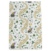 Trendy White Luck & Joy St Patricks Day Whimsical Medium Cadeauzakje (Achterkant)