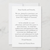 Trendy White Script Gefeliciteerd Afstuderen Foto Aankondiging (Achterkant)