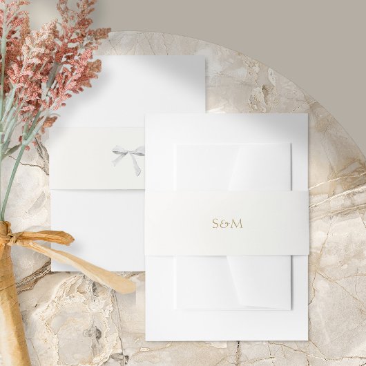 Trendy wit lint bruiloft uitnodigingen wikkel