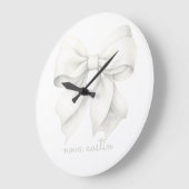 Trendy witte boog gepersonaliseerd met naam monogr grote klok (Hoek)