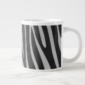 Trendy Zebra Animal Print Pattern gemaakt door Ima Grote Koffiekop (Rechts)