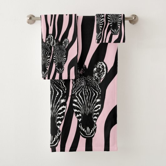 Trendy Zebra Herd op Zebra Print Pink Bad Handdoek (Insitu)