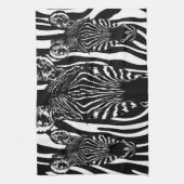 Trendy zebra kudde op zebraprint theedoek (Verticaal)