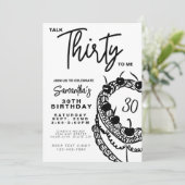Trendy zwart-wit praat dertig tegen mij 30 verjaar kaart (Staand voorkant)