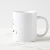 Trendy Zwart & Wit Script Naam Chic Grote Koffiekop (Rechts)