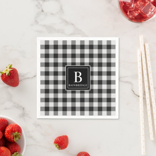 Trendy Zwarte en Witte Buffalo Plaid Monogram Name Servet (Insitu)