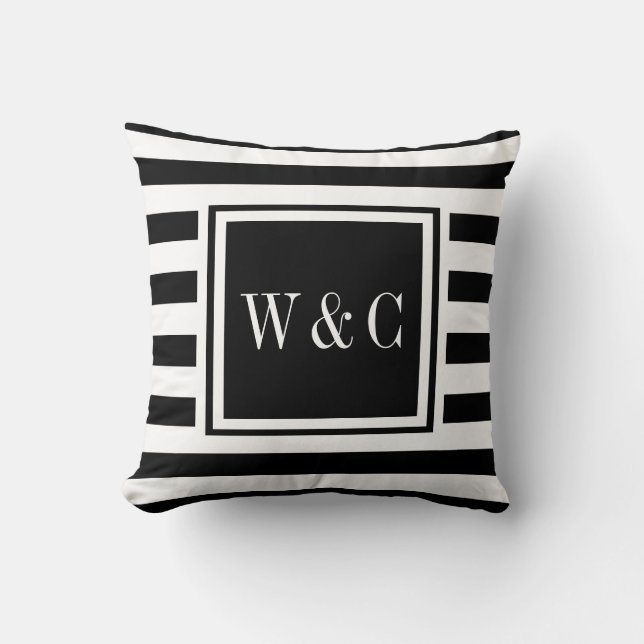 Trendy Zwarte Witte Streep Monogram Kussen (Voorkant)
