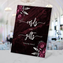 Treurige Bourgogne Zilveren Bloemen Bruiloft Kaart Reclamebord Met Voetstuk