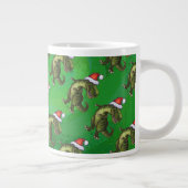 TRex in Santa Hat op groen Grote Koffiekop (Rechts)