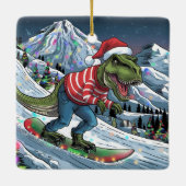 TRex snowboard op berg psychedelische kleuren Keramisch Ornament (Achterkant)