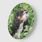 Tri Color Cavalier King Charles Spaniel Dog Grote Klok (Hoek)