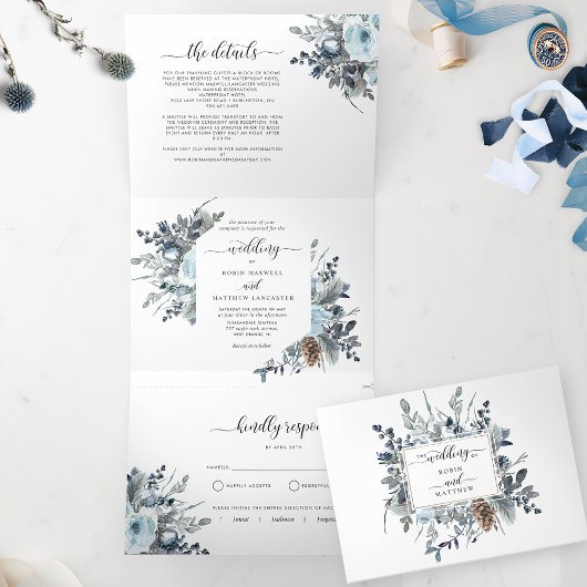 Tri-Fold Uitnodiging met RSVP Blue Floral Wedding