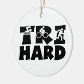 Tri Hard Keramisch Ornament (Links)