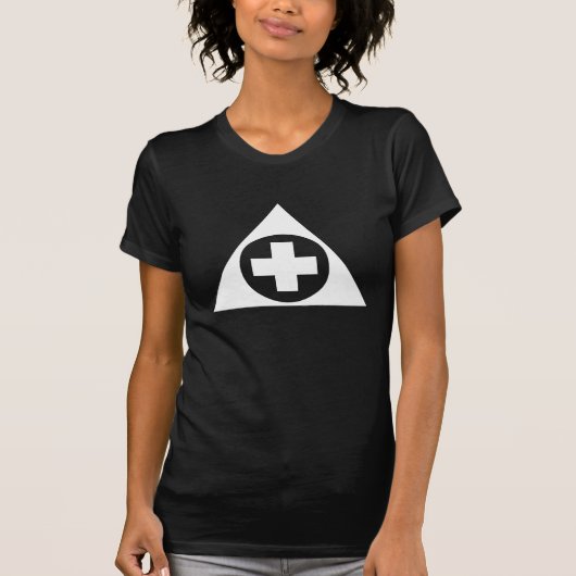 Triangle Medical Cross T-shirt (Voorkant)