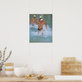 Triathloners die uit het water lopen 2 poster (Keuken)