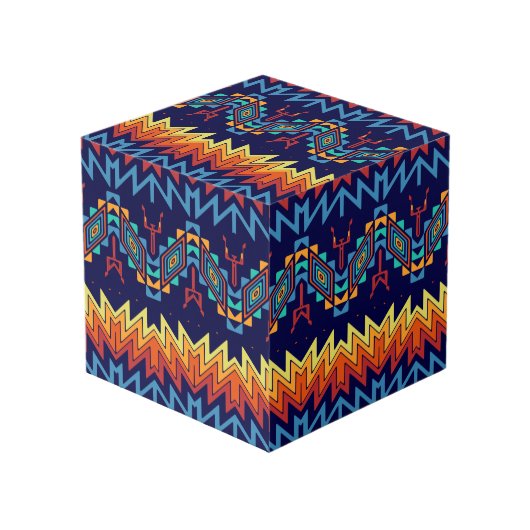 Tribaal ontwerp abstract ontwerp kubus (Voorkant hoekig)