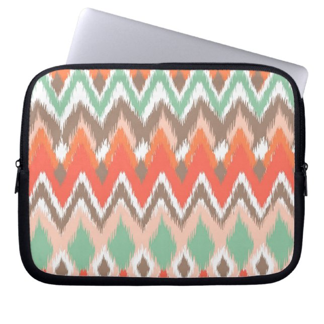 Tribal aztec chevron zig zag ikat chic patroon laptop sleeve (Voorkant)
