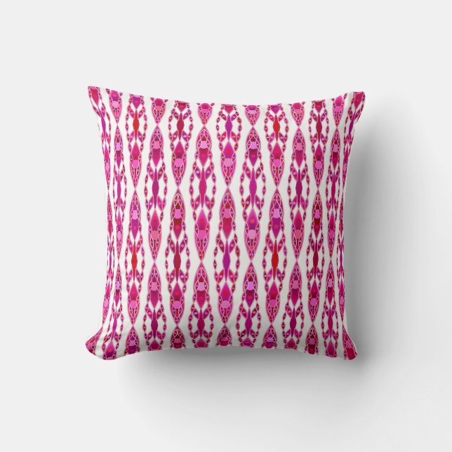 Tribal Batik - Burqundy en Fuchsia Roze Kussen (Voorkant)