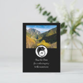 Tribal Black Wolf Silhouette Laurel Monogram Foto Uitnodiging Briefkaart (Staand voorkant)