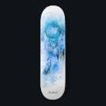 *~* Tribal Boho Shamanic Heilige Droomvanger Persoonlijk Skateboard<br><div class="desc">* Westerne BOHO Amerikaanse Waterverf Abstracte Dream Catcher Journey met mooie veren als een sjamanistische symbool voor een Native American Spiritueel Healer of BOHEMIAM ontwerp. * . *** De kleuren zijn meestal TURQUOISE EN AQUA kleuren op WIT. Deze op spirit gebaseerde esoterische populaire boho creative abstracte moderne dromenvanger en veren...</div>