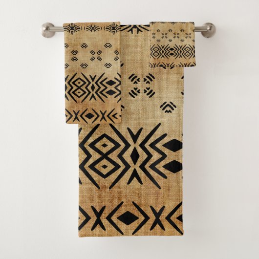 Tribal Brown beige Bad Handdoek (Insitu)